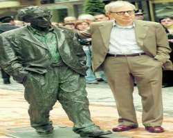 In the Spanish city of Oviedo, there is a live size bronze statue of him which is made by Vicente Menendez Santarua.